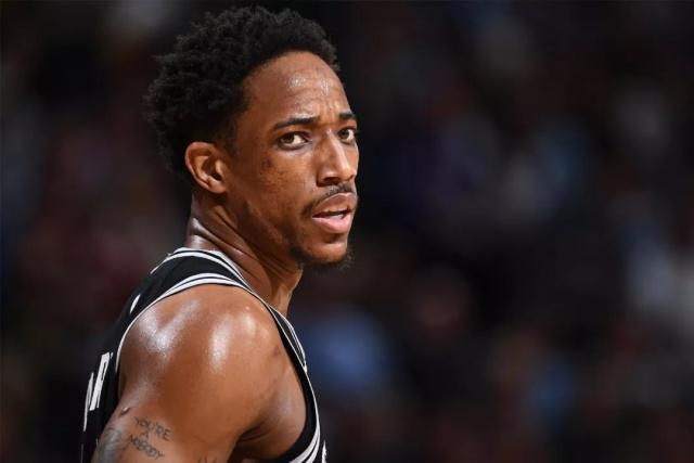 法媒记者：姆巴佩正处在抑郁当中，已找专家治疗