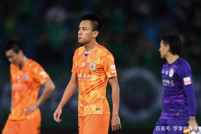 詹姆斯连续三场三双破纪录 湖人力克灰熊3连胜